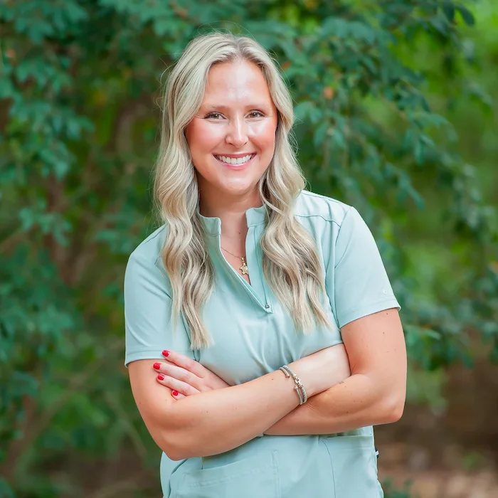 Baylee Thompson, Hygienist